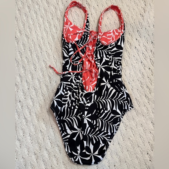 Two in One Tropical Women’s Swimwear in Coral and Black size S - Picture 4 of 10